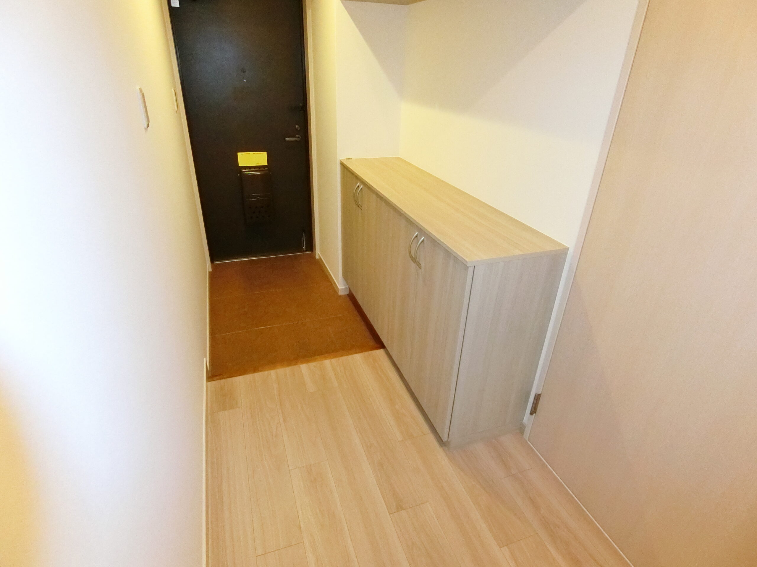 ライオンズガーデン百合ヶ丘　玄関