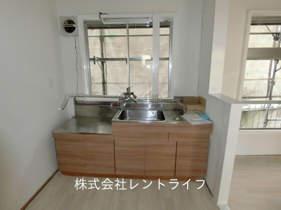 コンフォリアヒルズ　キッチン