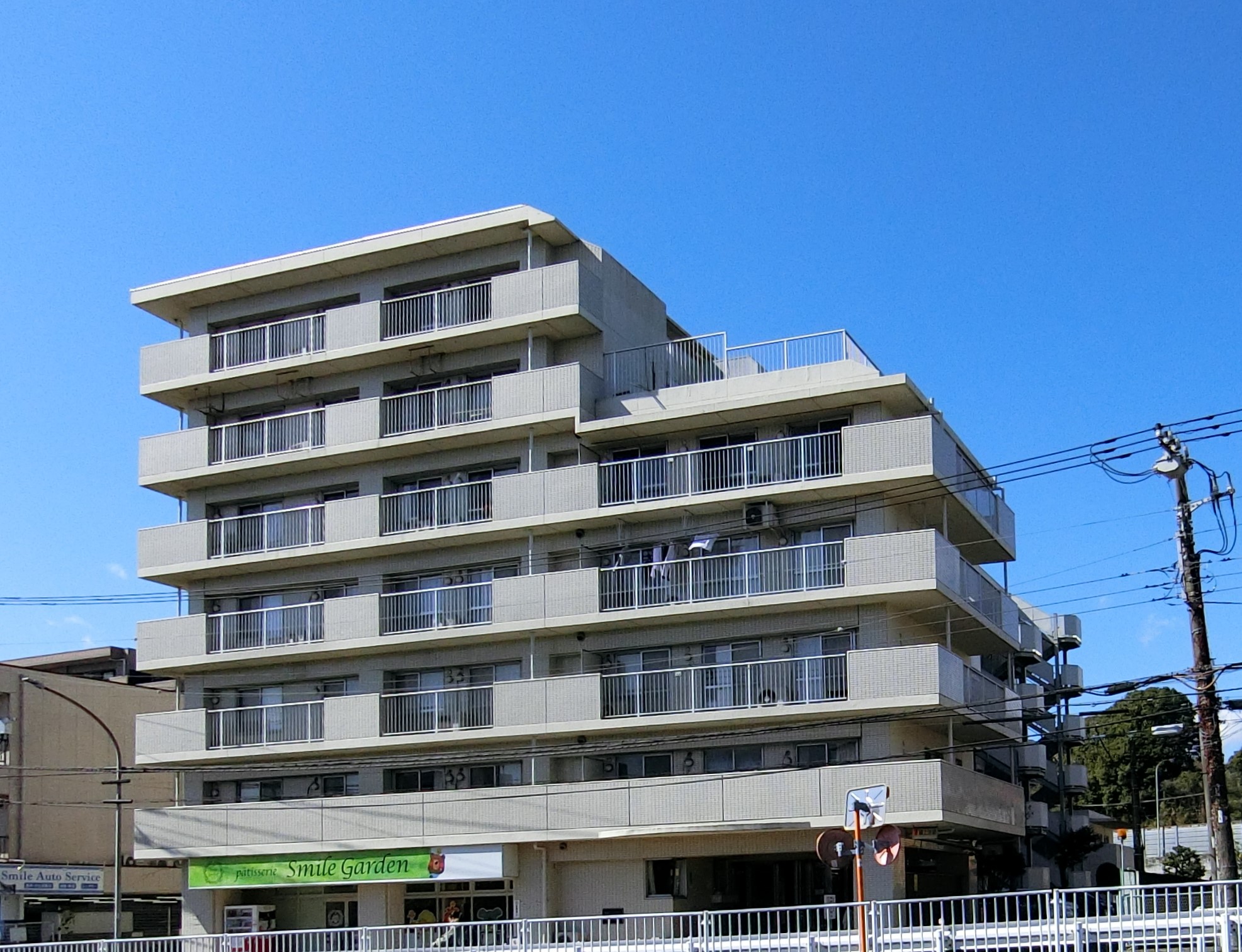 東建ニューハイツ戸塚内観　外観